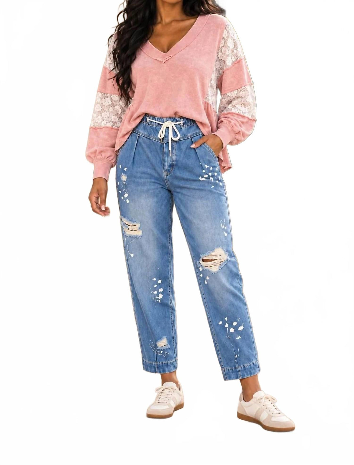 Women's Paperbag Waist Jeans In Medium Wash