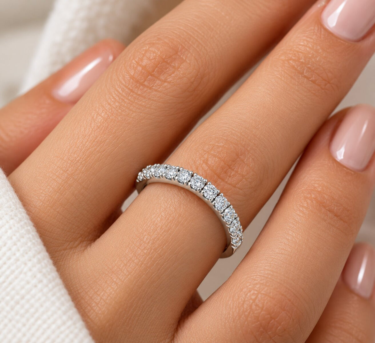 1/6ct Curved Diamond Wedding Ring 14K White Gold Size Selectable