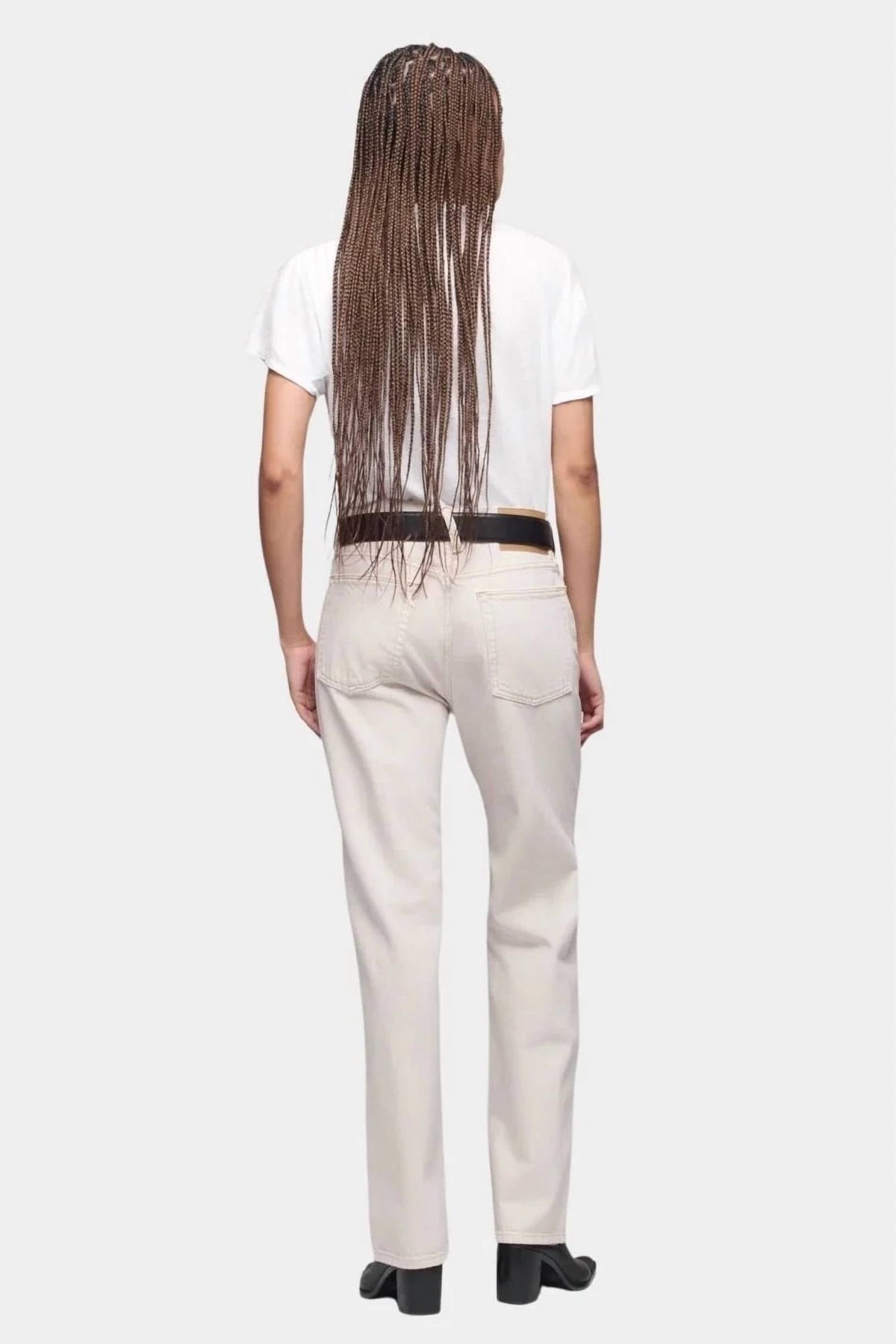 Calla Mid Rise Straight Ankle Jeans In Salt