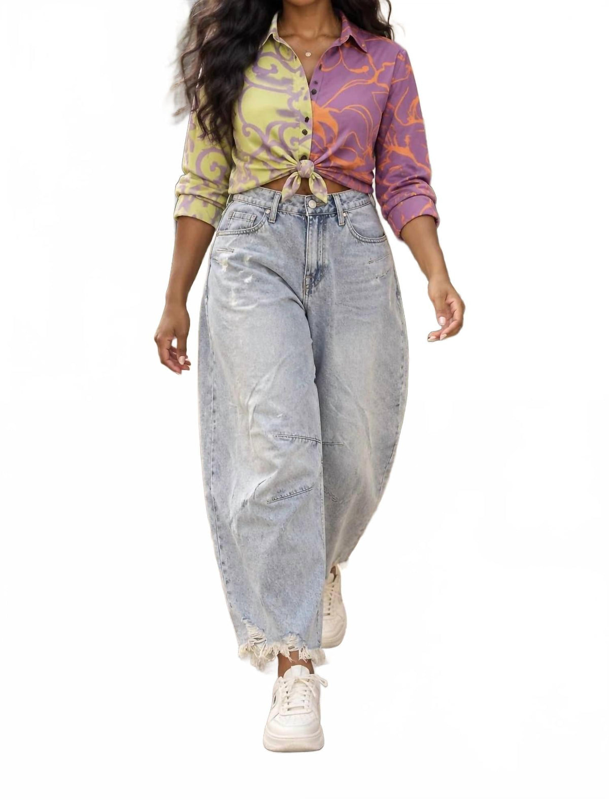 Women's Distressed Baggy Barrel Leg Jeans In Light Wash