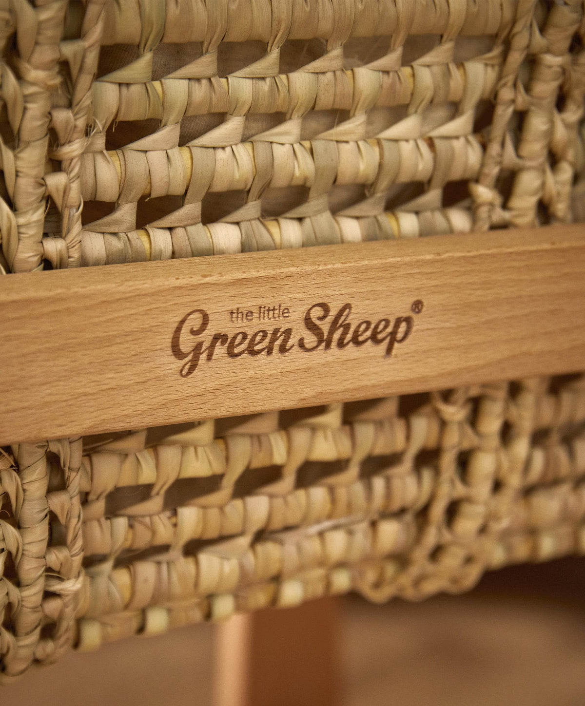 Little Green Sheep Organic Knitted Moses Basket & Mattress - Truffle