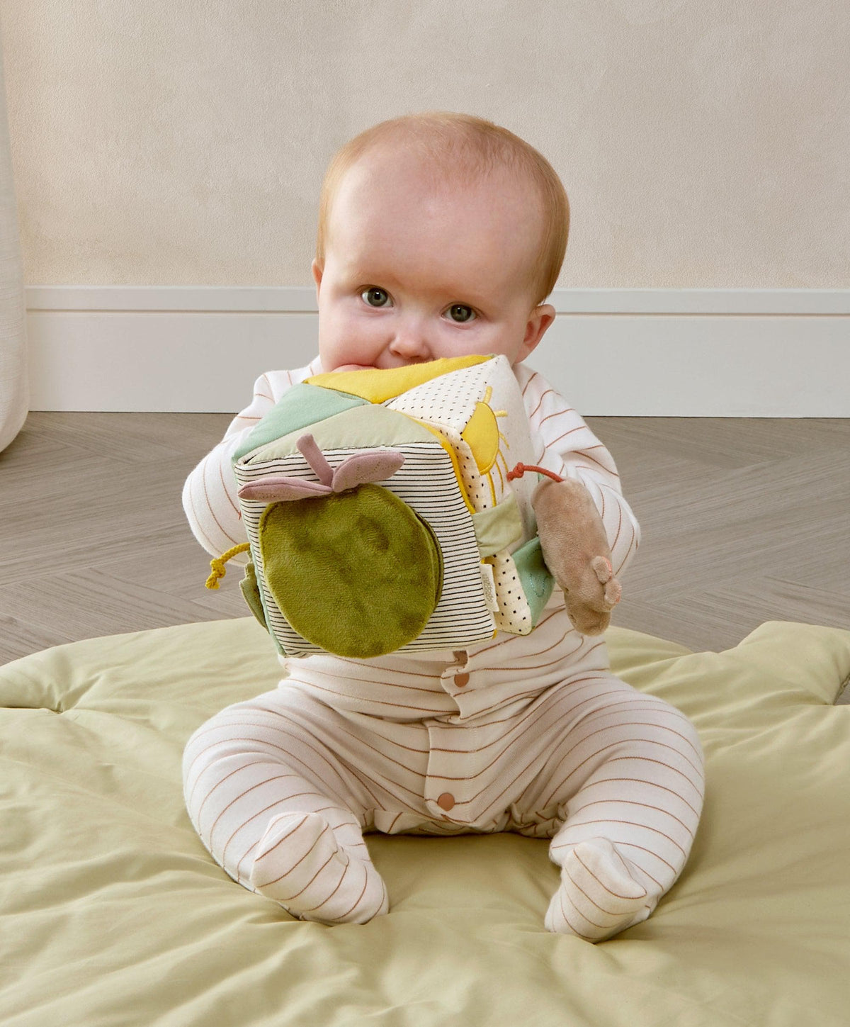 Babyplay Folding Activity Cube Toy