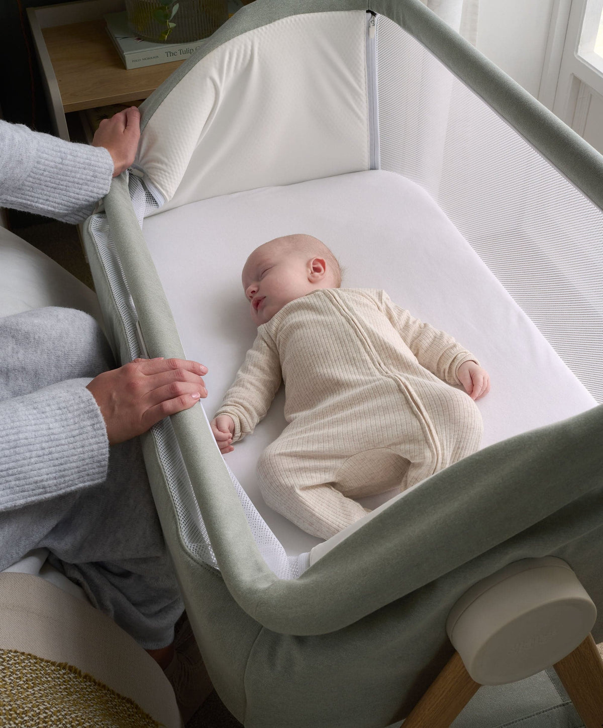 Lua Bedside Crib - Sage