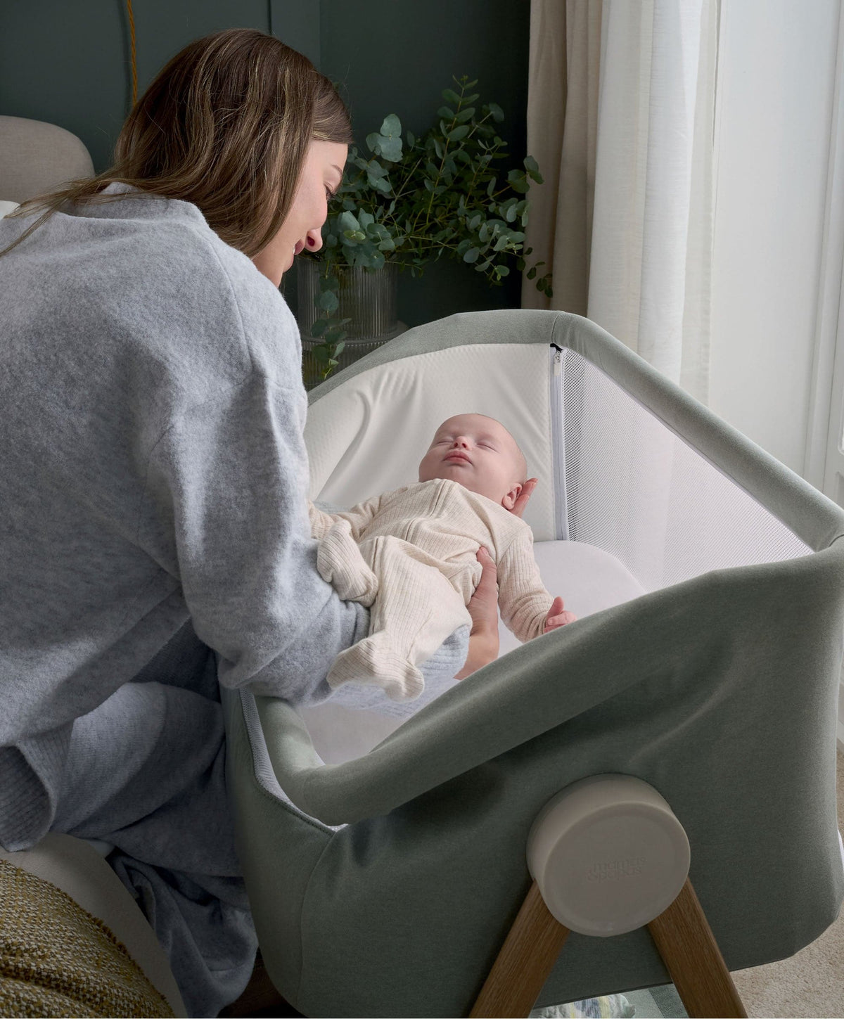 Lua Bedside Crib - Sage