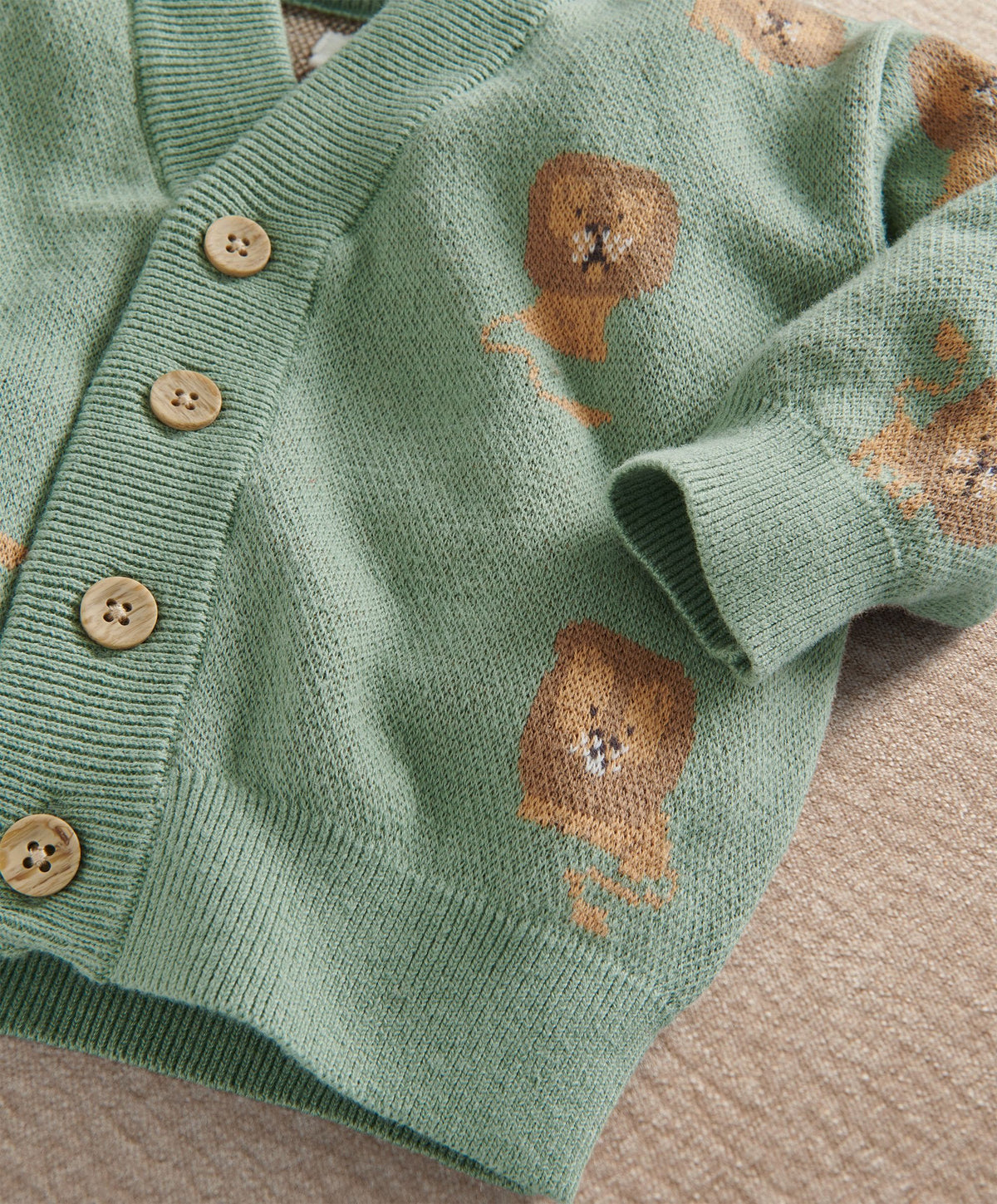 Lion Knit Cardigan with long Sleeves