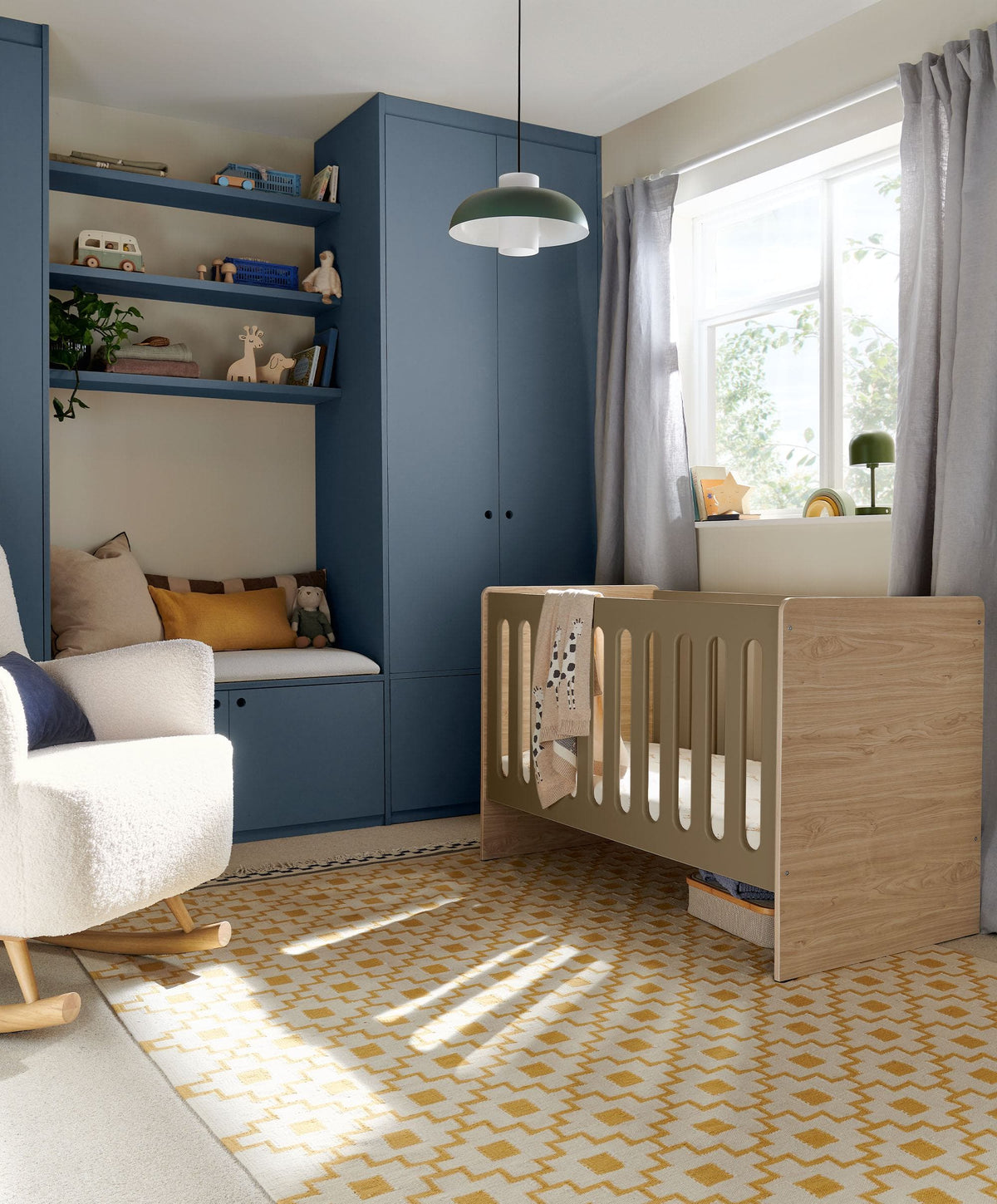 Vyne Cot - Mocha/Oak