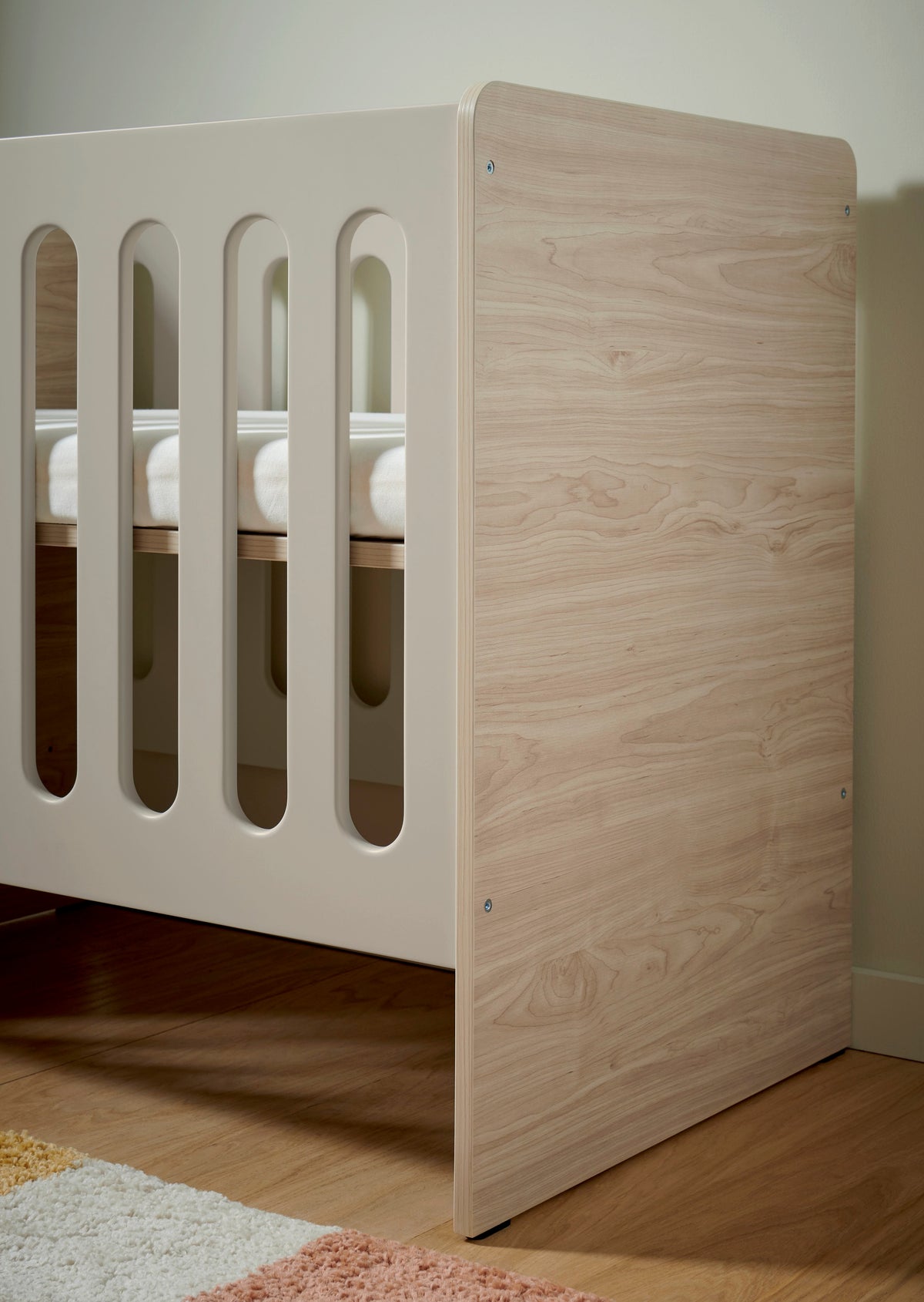 Vyne Mini Cot - Cashmere Oak