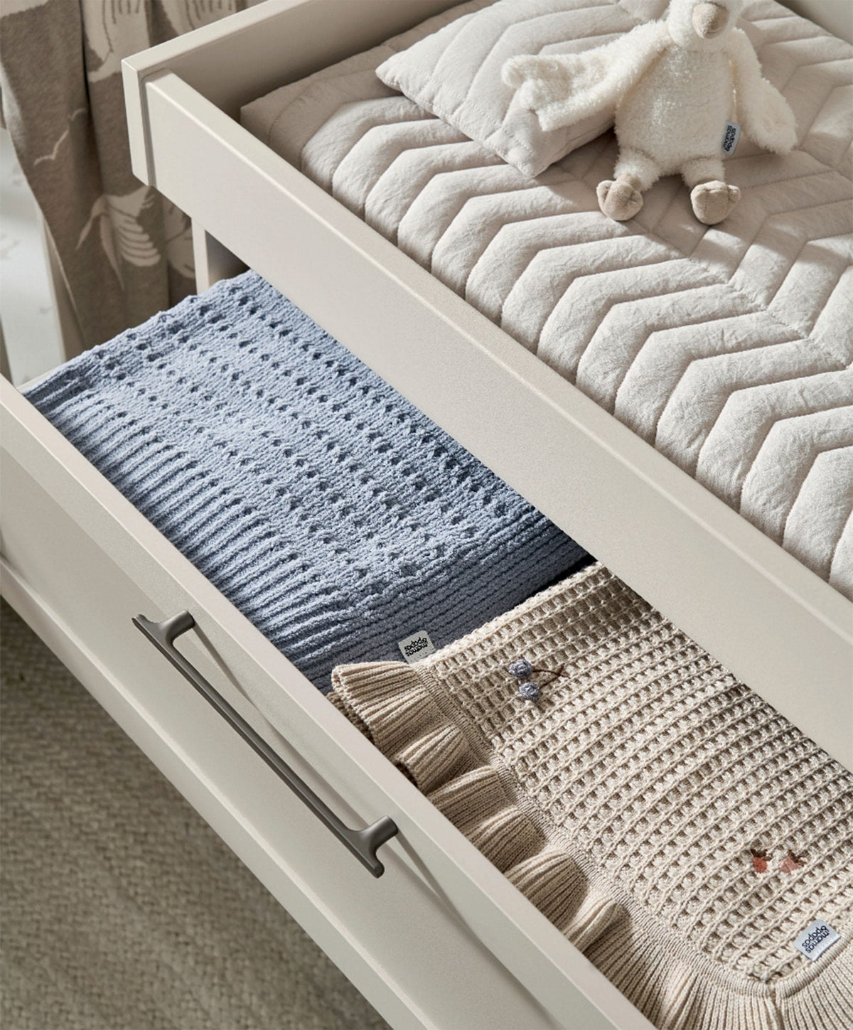 Walton Dresser Changer - Cashmere