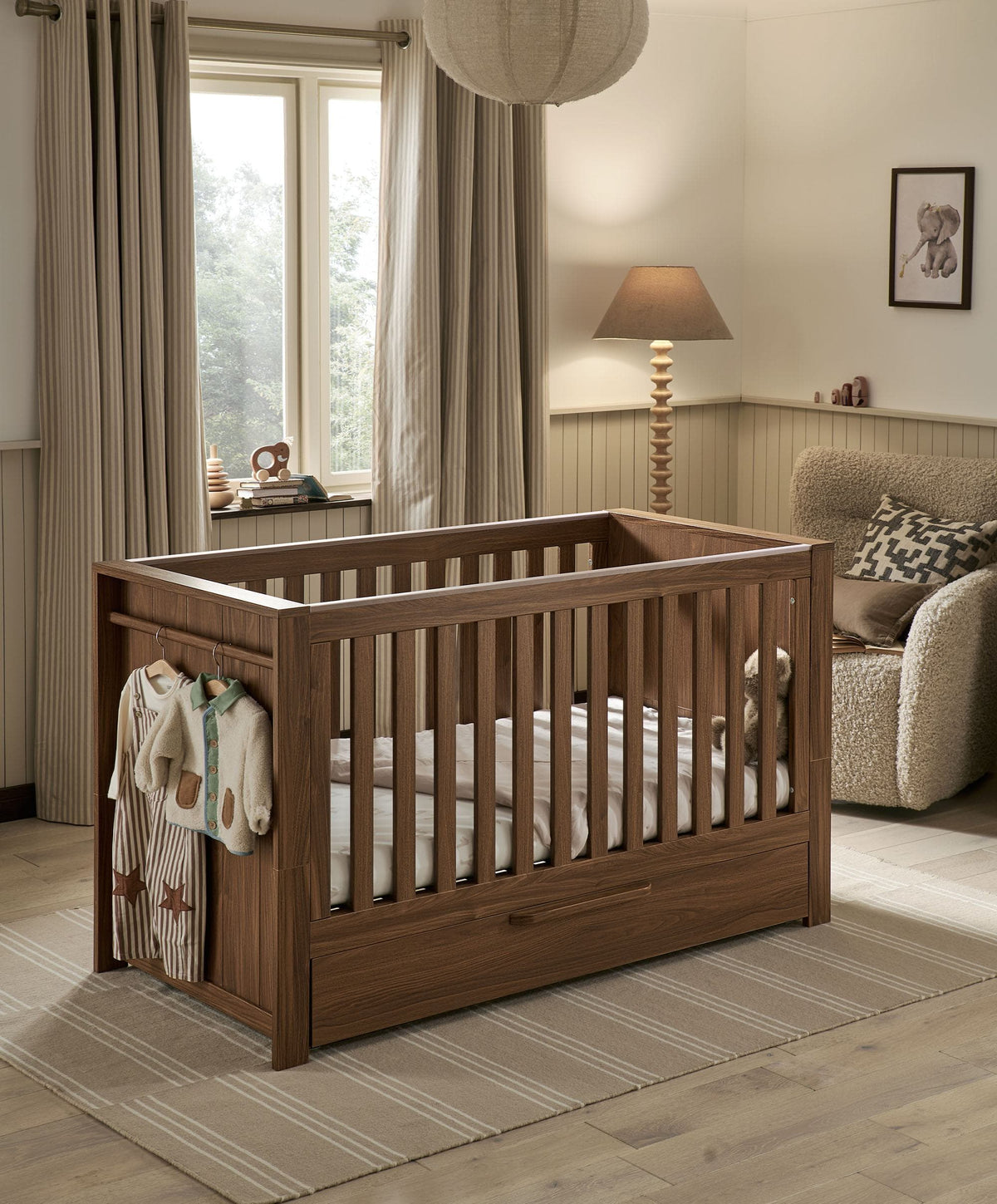 Franklin 2 Piece Cotbed Set With Dresser Changer - Walnut