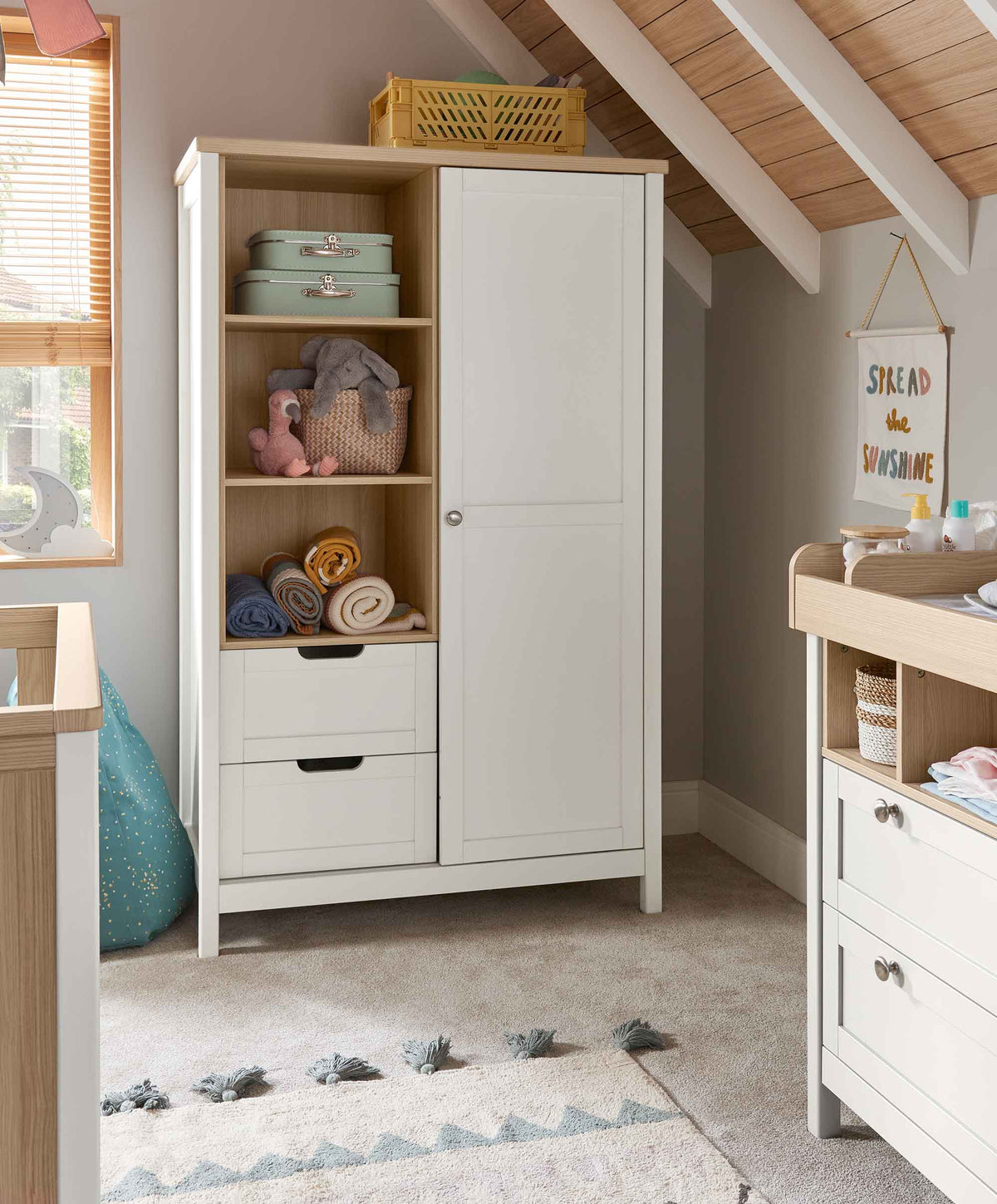 Harwell Nursery Bundle with Lua 2 Bedside Crib (6 Piece) – Sand/White
