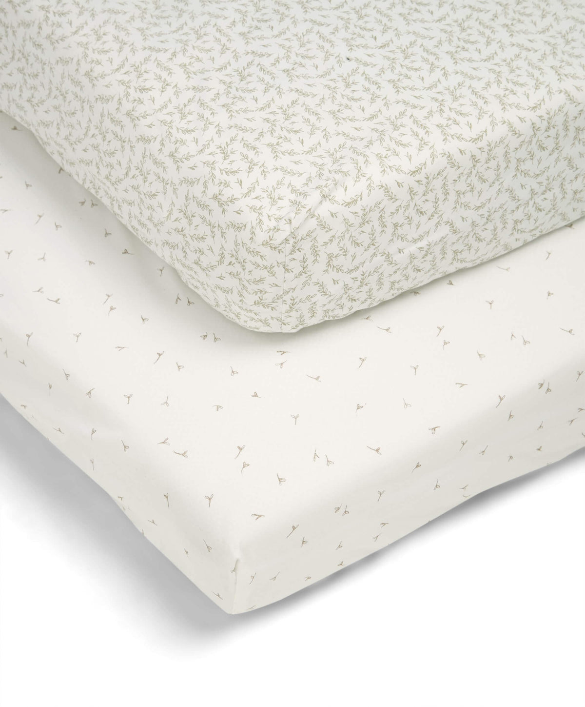 Nursery Bundle With Dreampod Sleep Bag & Hooded Towel (4 Piece) - Seedling