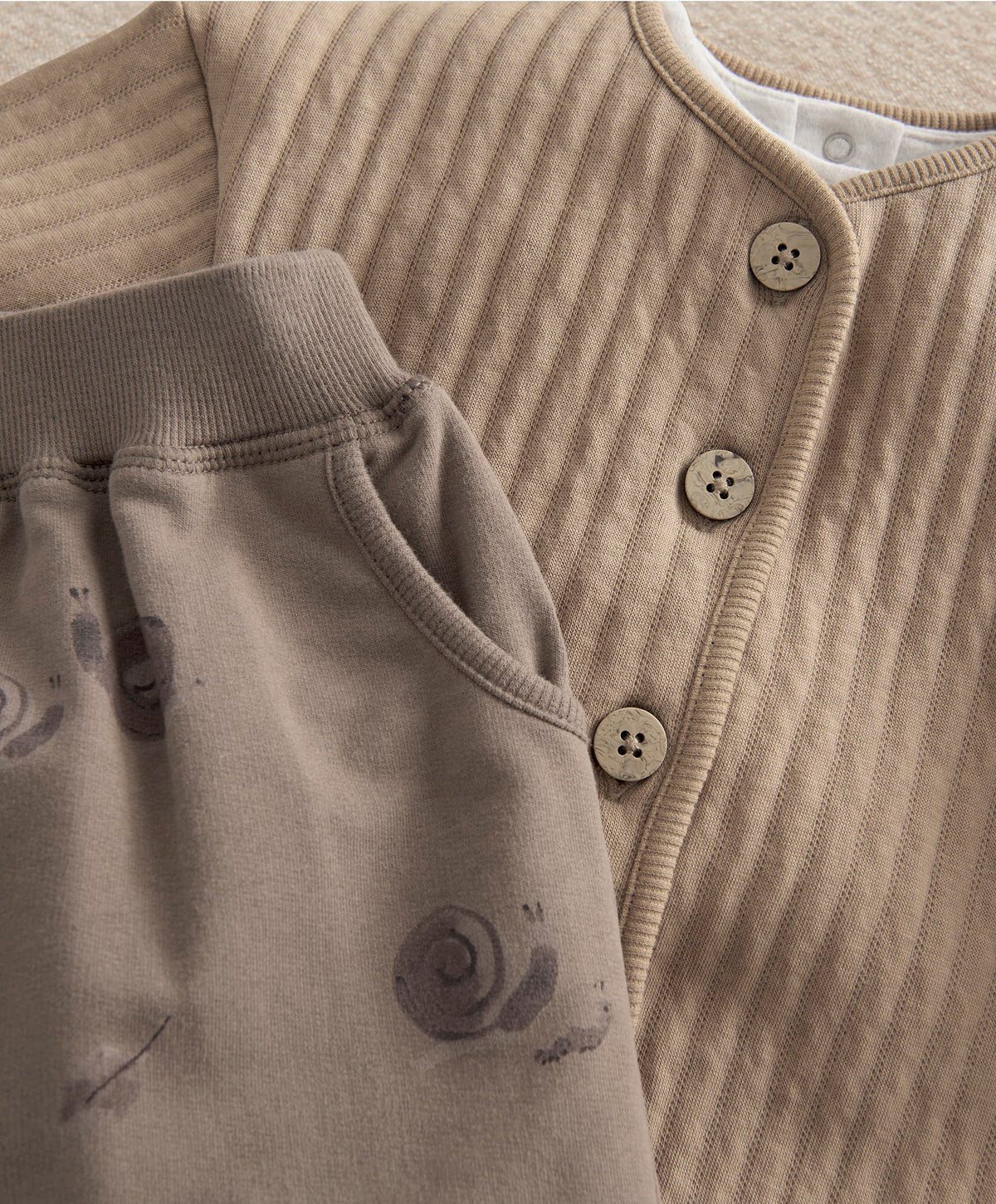 Snail Quilted Jacket & Joggers Set