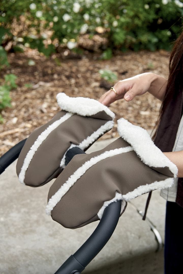 Pram Mitts - Crema