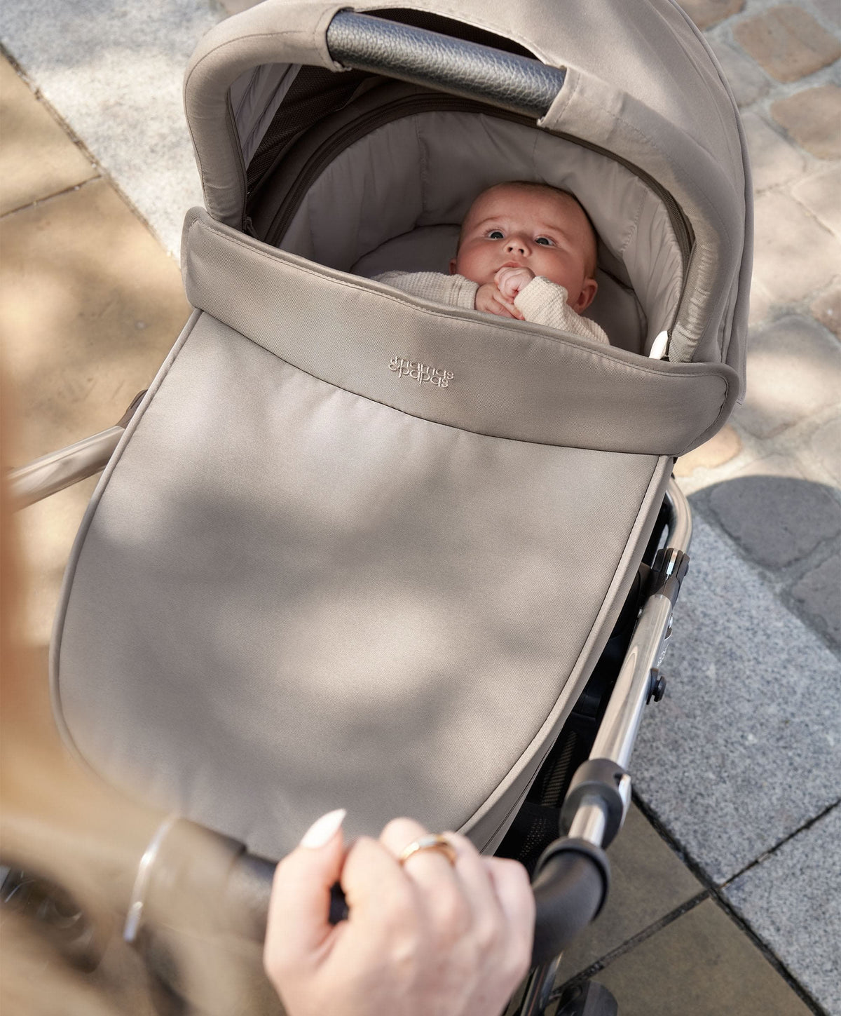 Flip XT3 Essential Pushchair Bundle - Stone