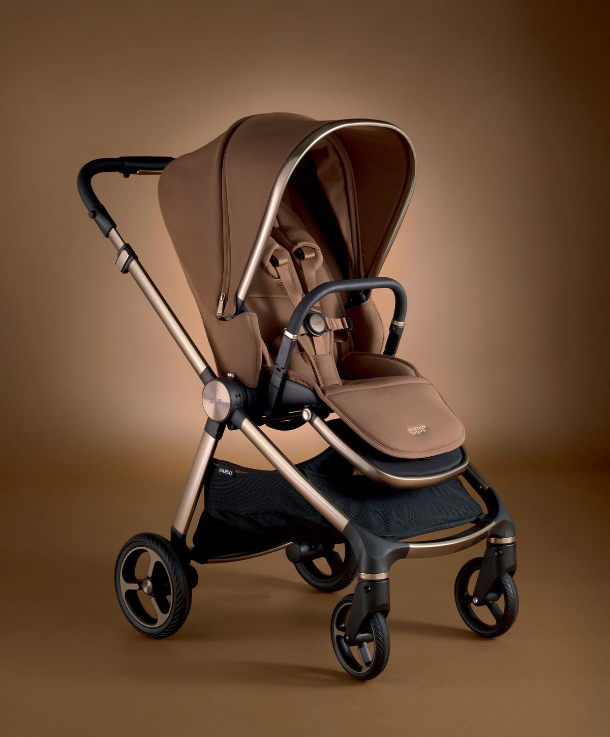 Vardo Pushchair - Nutmeg
