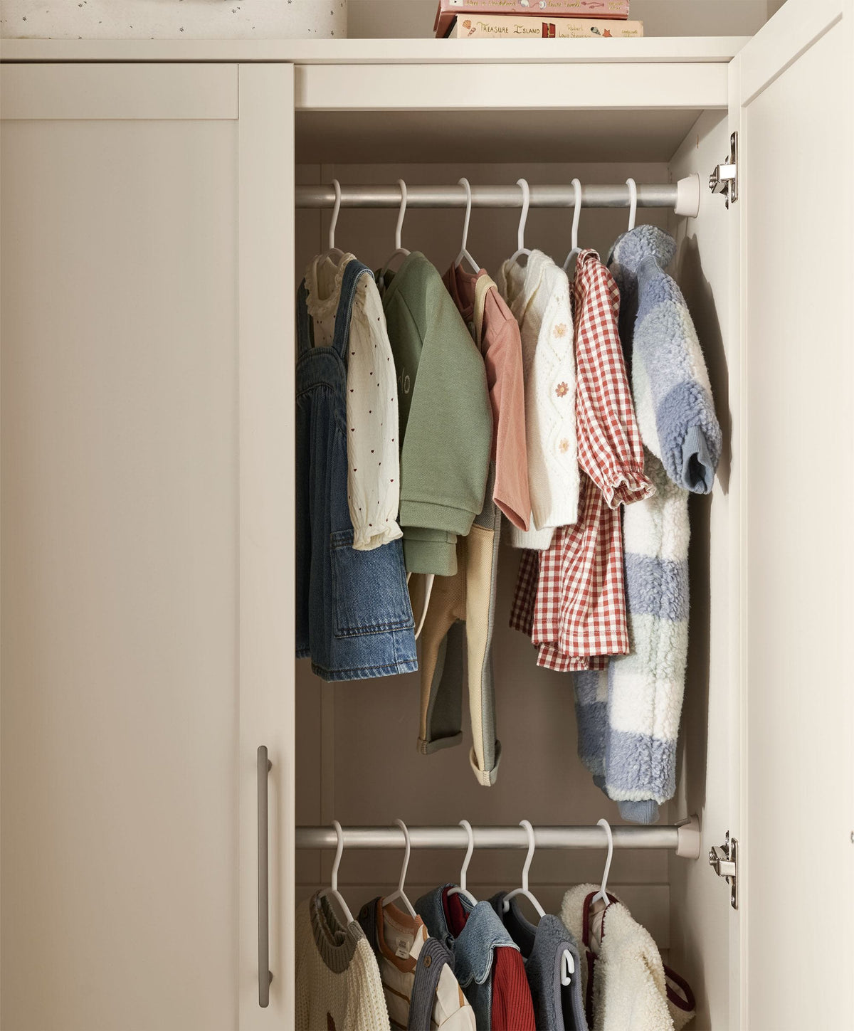 Walton Wardrobe - Cashmere