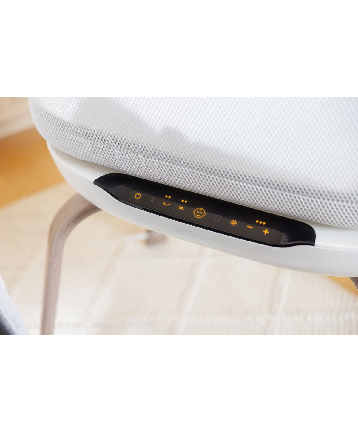 Graco Eluma™ Nest Bedside Crib - Luna