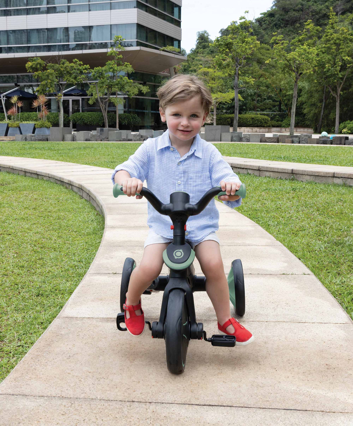 Globber Explorer Foldable 4-in-1 Trike - Olive