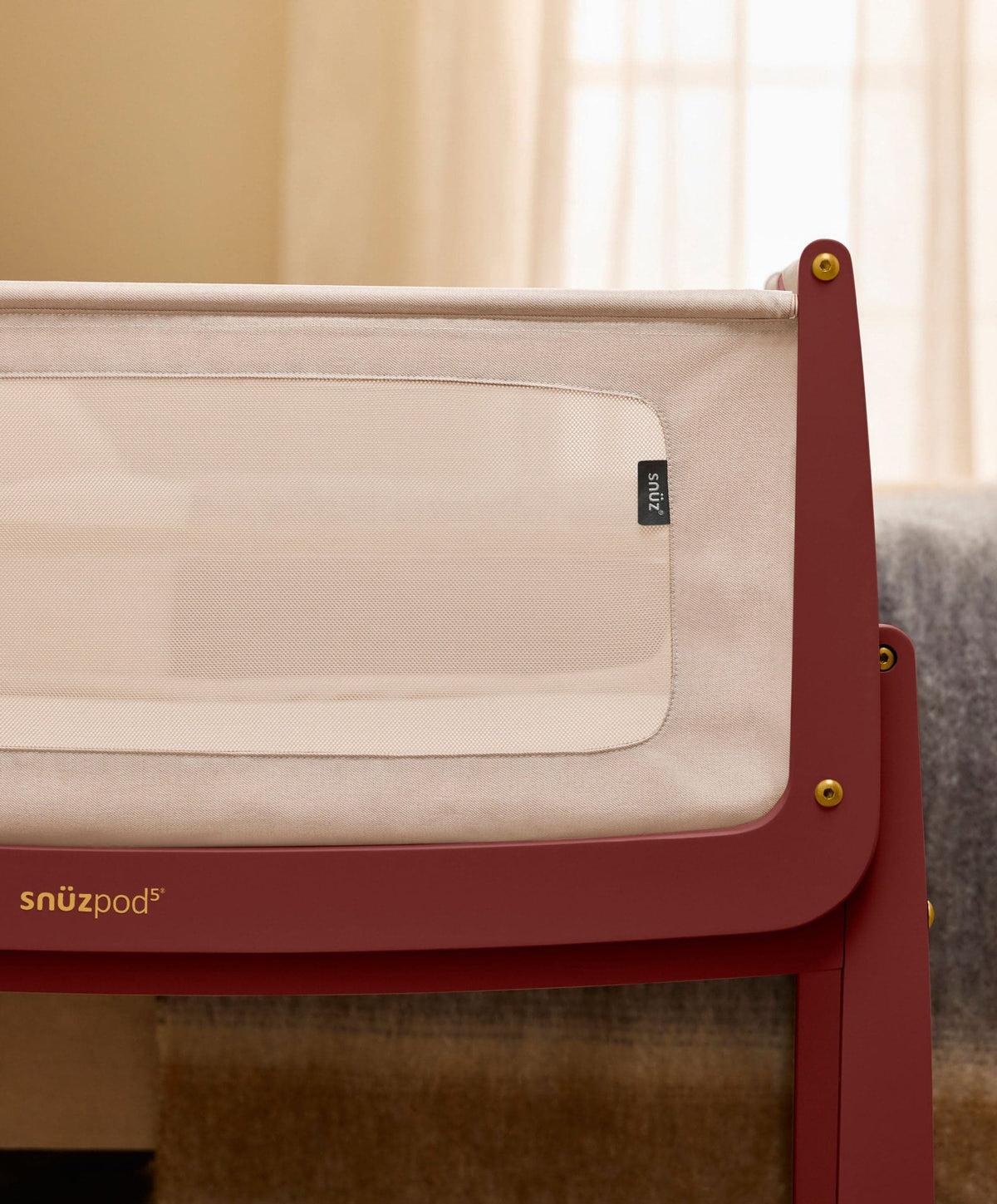 SnuzPod 5 Bedside Crib - Rouge