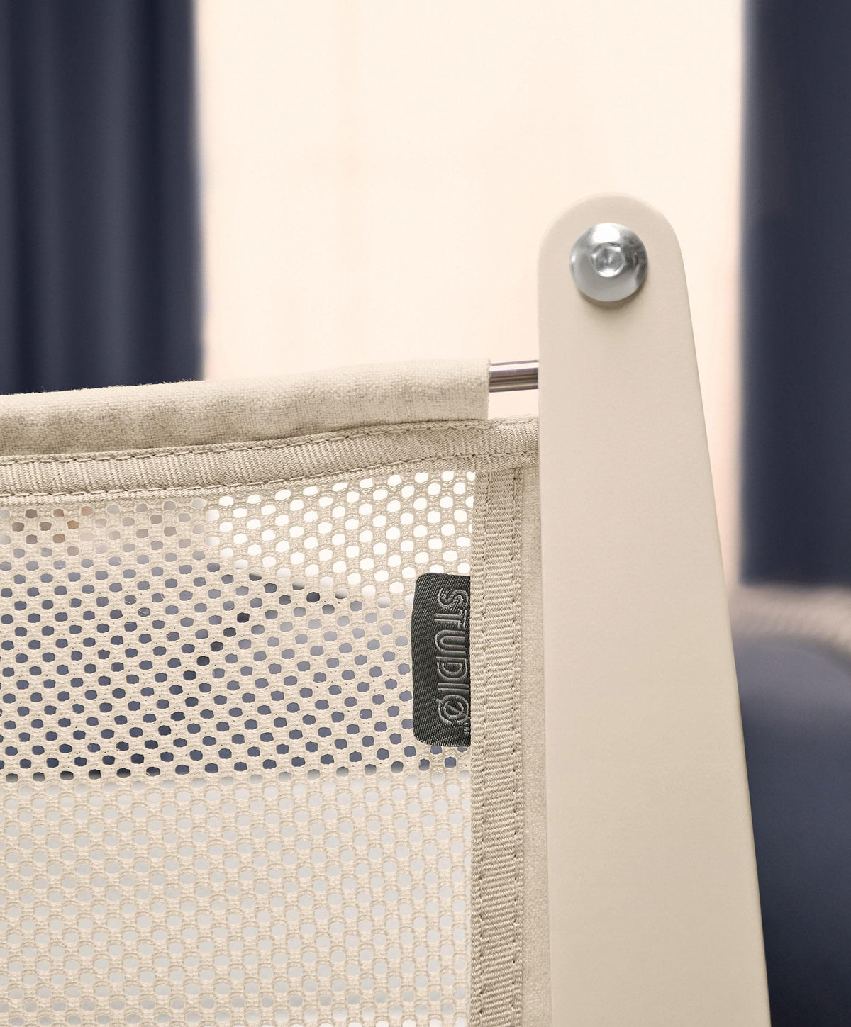SnuzPod Studio Bedside Crib - Cashmere