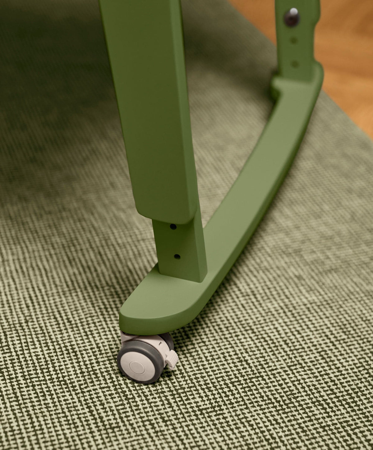 SnuzPod Studio Bedside Crib – Tokyo Matcha