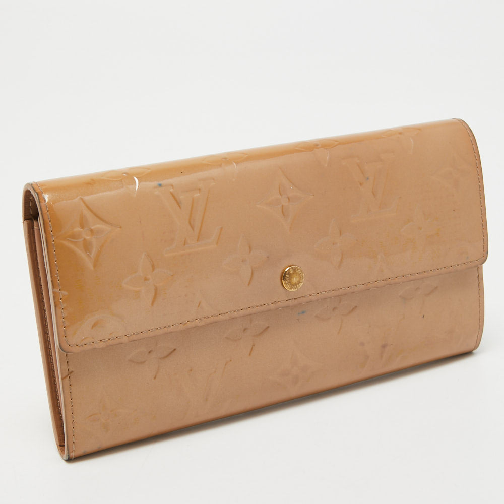 Louis Vuitton Sarah Beige Patent Leather Wallets