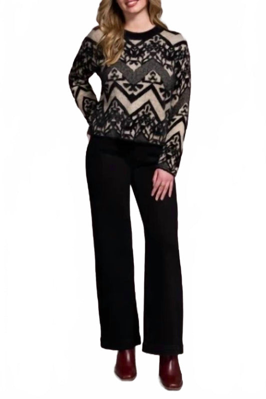 Ashlee Crewneck Sweater In Black
