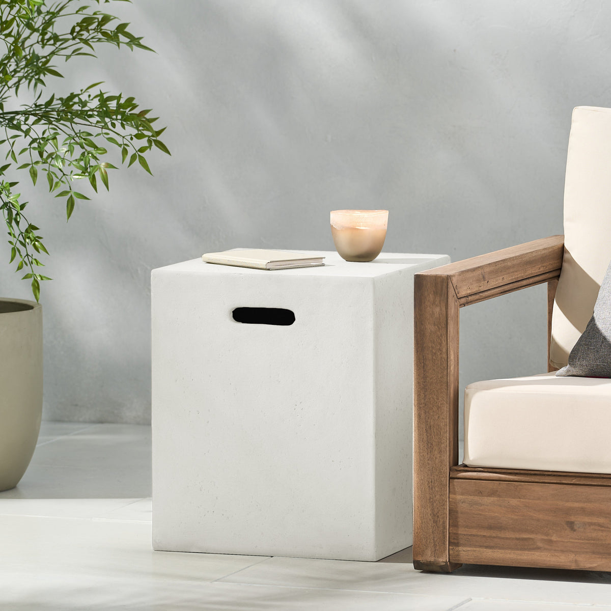 Freestanding Gas Tank Holder with Tabletop