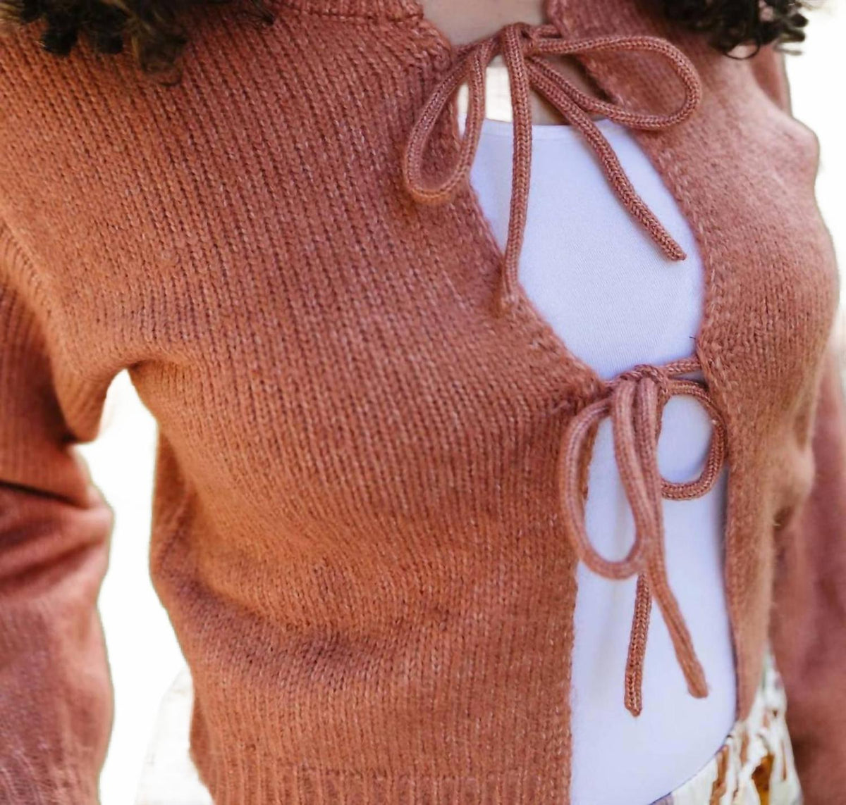 Araceli Cropped Fit Sweater In Rust