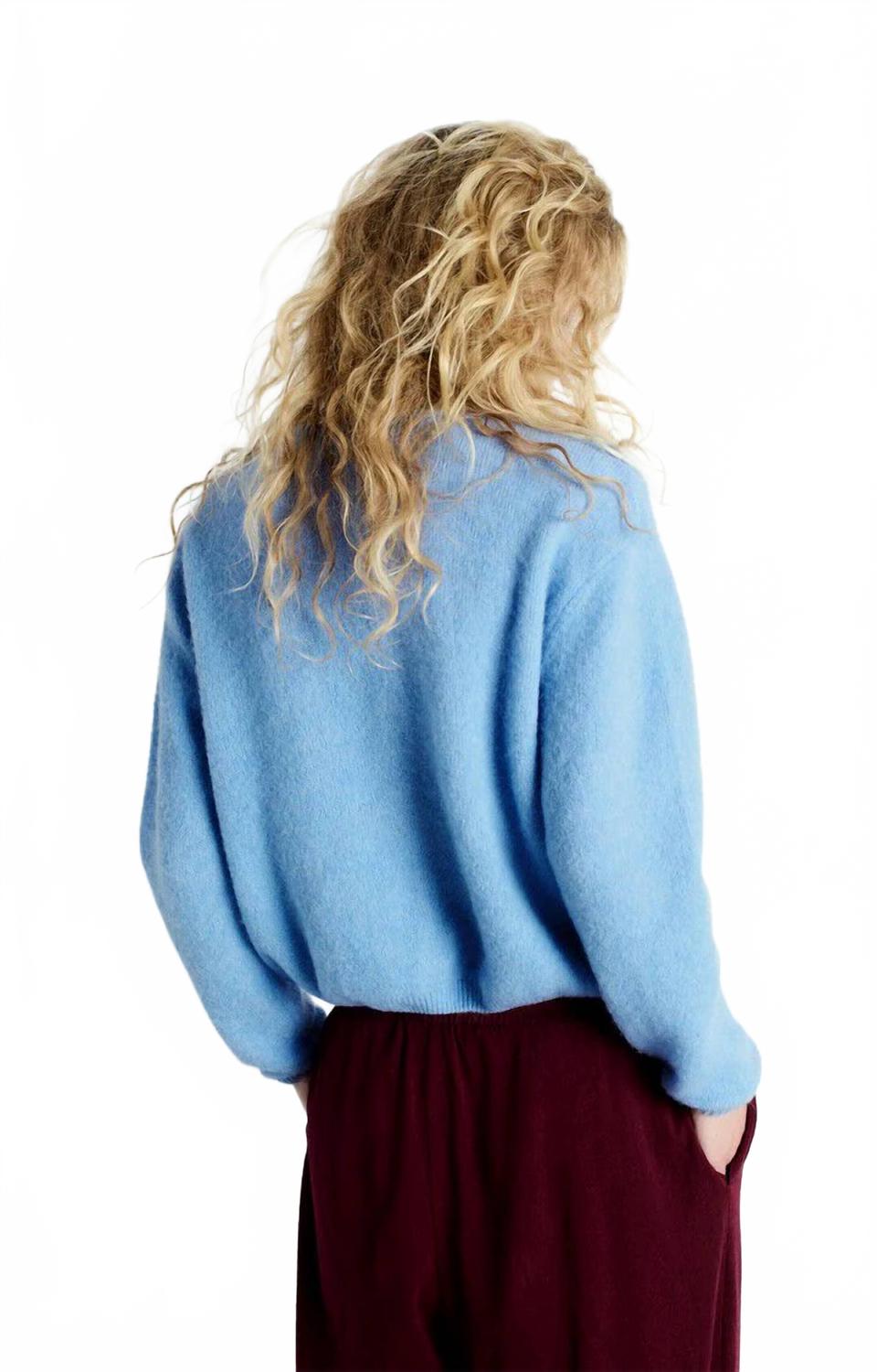 Vitow Round Neck Cardigan In Blue Arctic