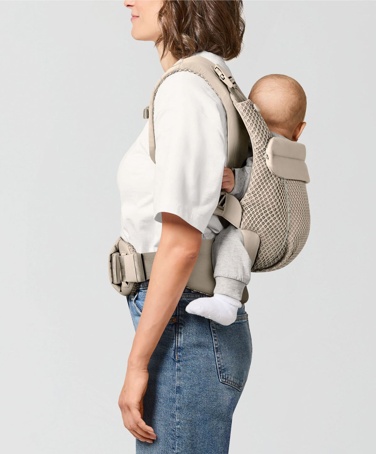 Cybex Amya Baby Carrier – Almond Beige
