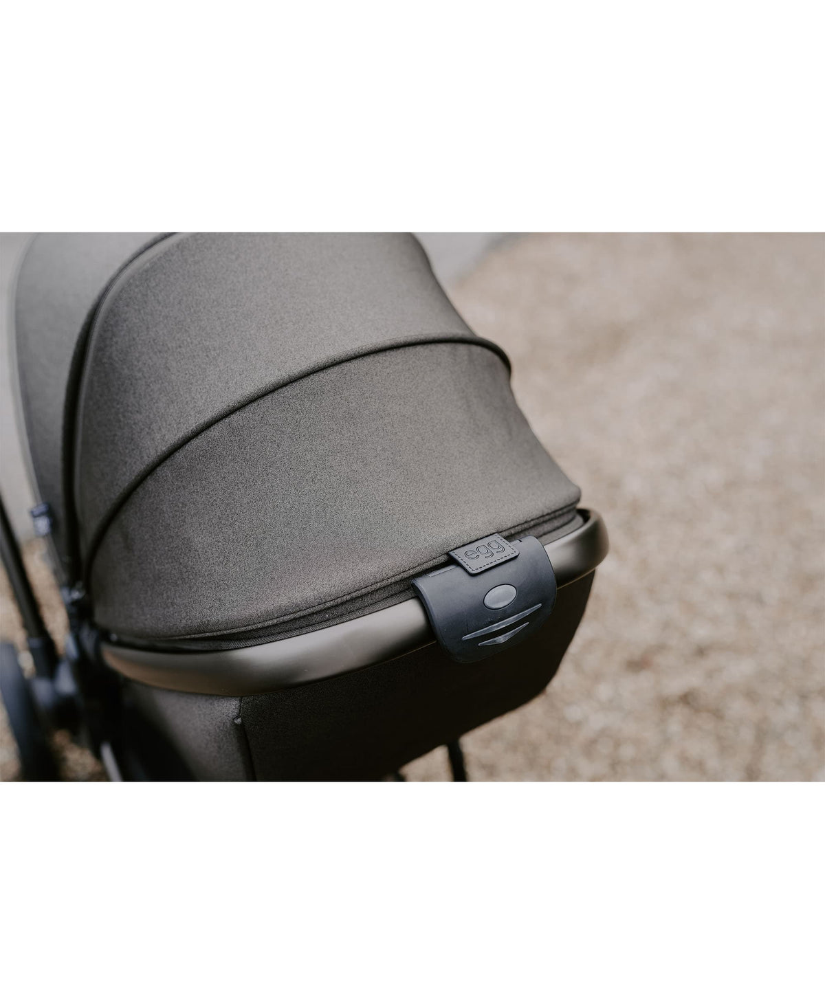 egg3 Pushchair Bundle with Shell 360 Car Seat - Chocolate Velvet