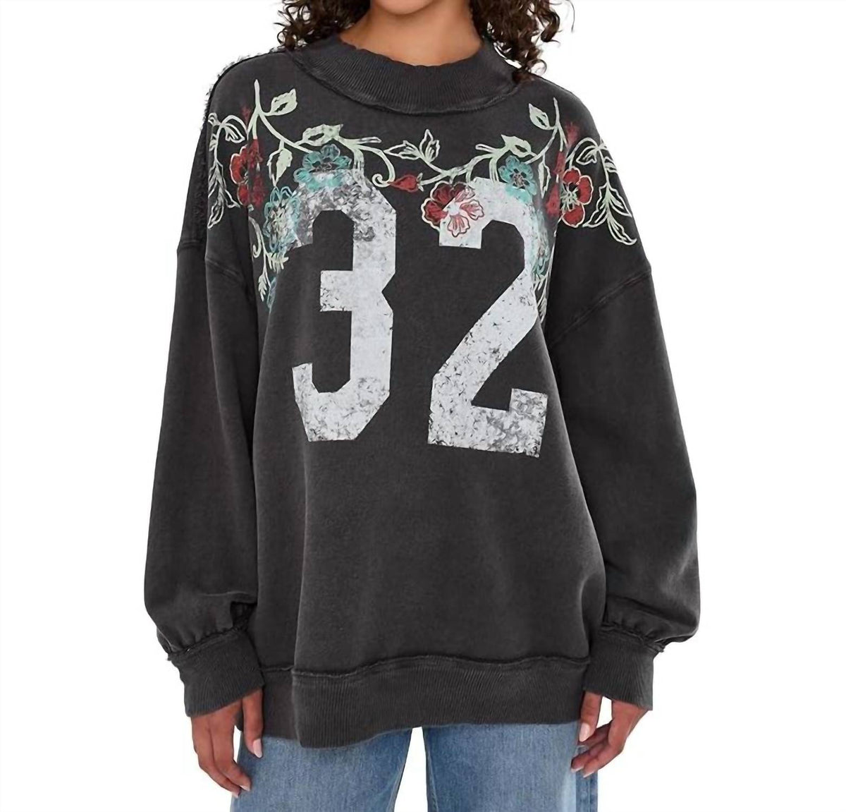 Palm Spring Turtleneck Graphic Pullover In Washed Black Combo