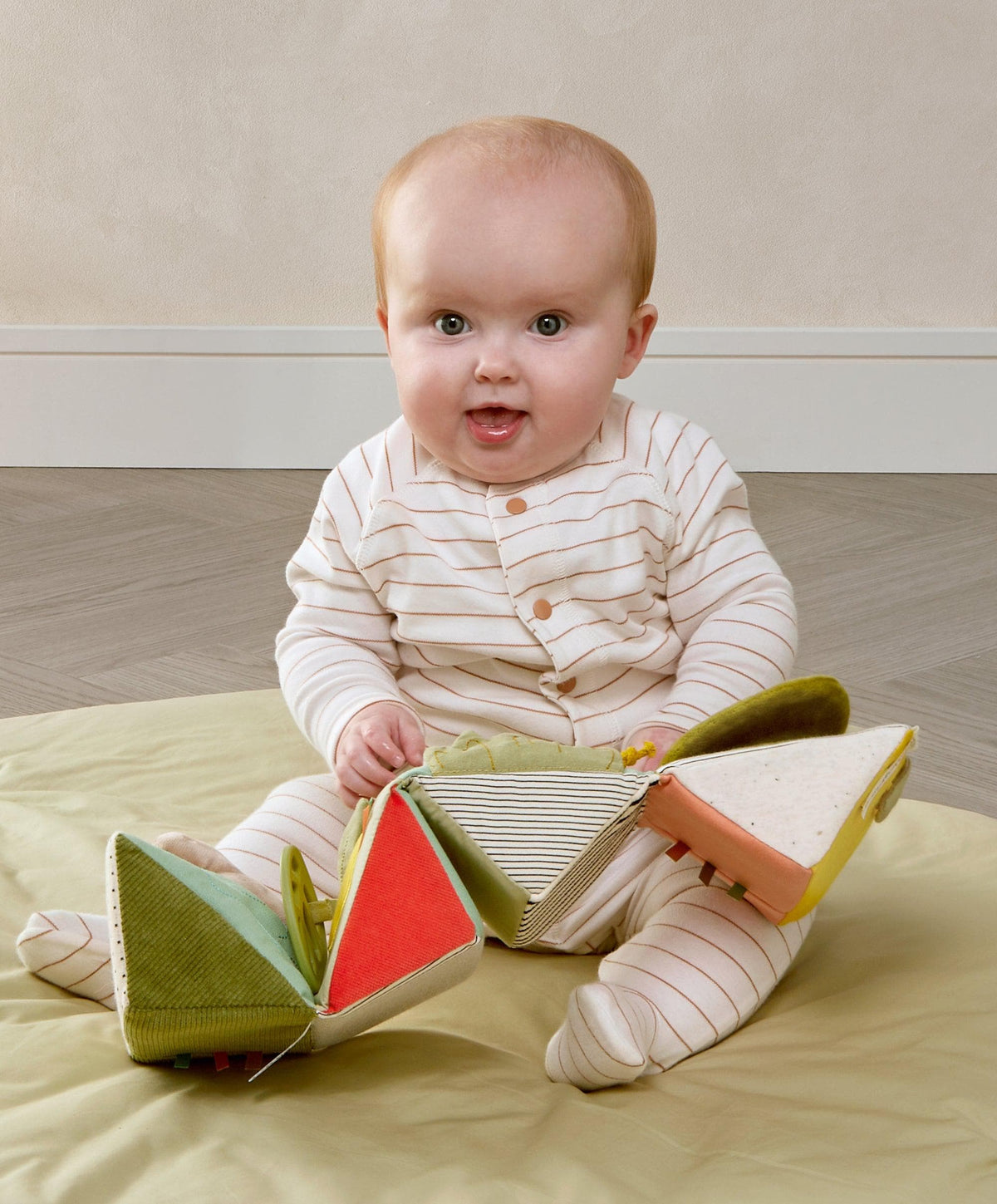 Babyplay Folding Activity Cube Toy