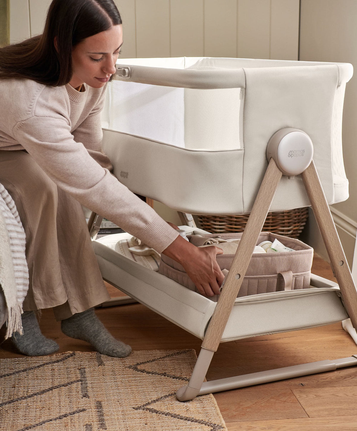 Lua 2 Bedside Crib - Sand