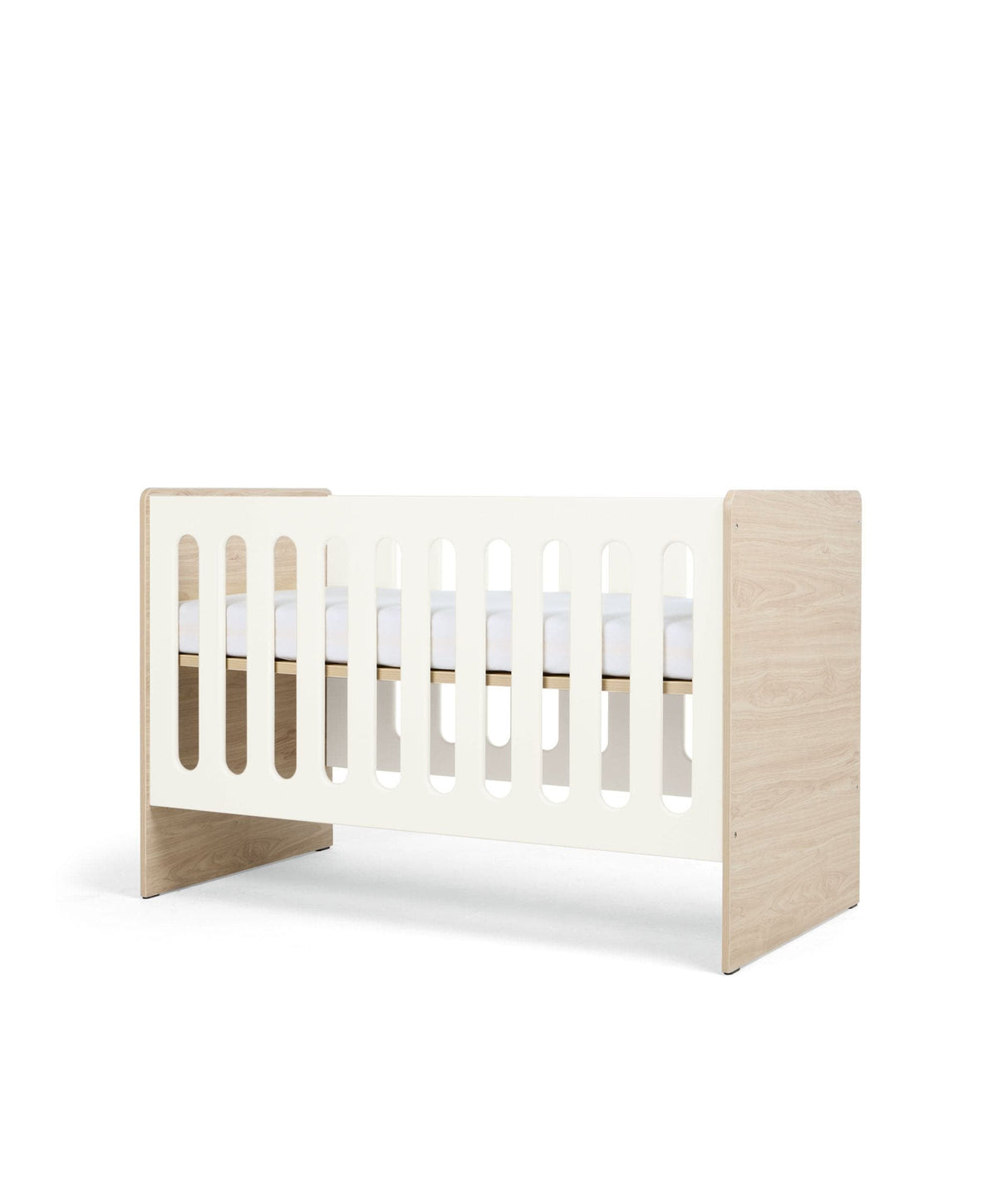 Vyne Cot & Signature Airflow Fibre Small Cotbed and Cot Mattress  - White/Oak