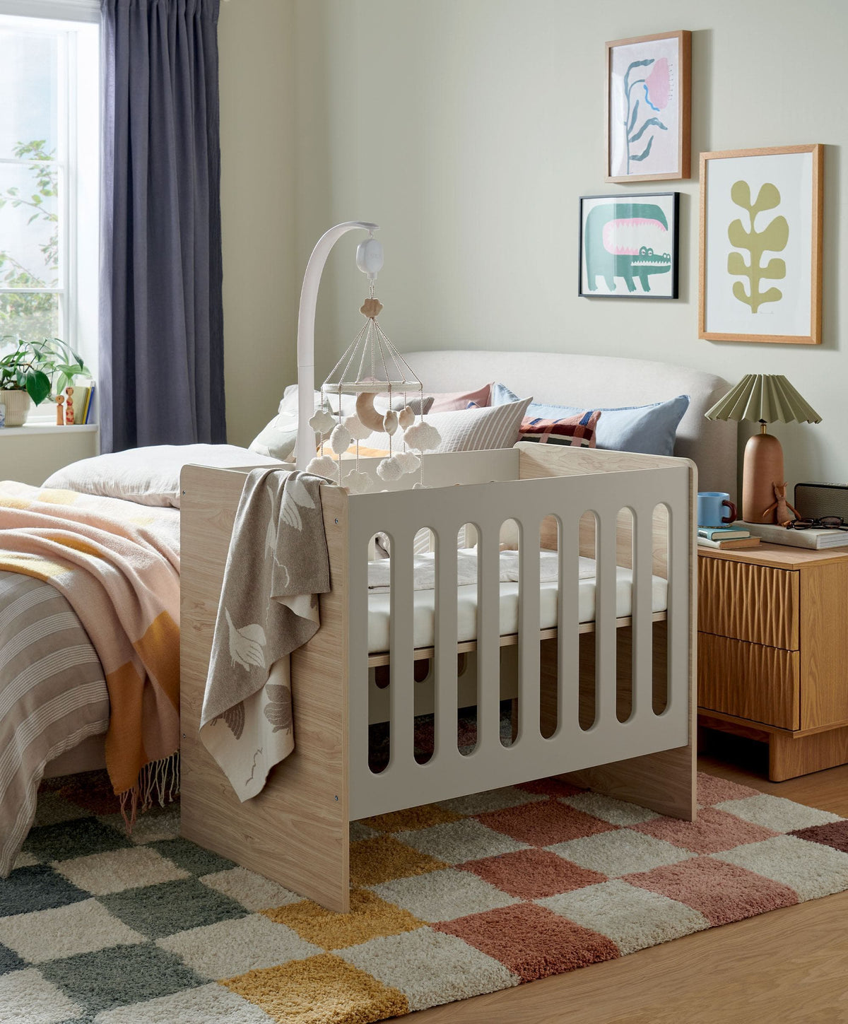 Vyne Mini Cot - Cashmere Oak