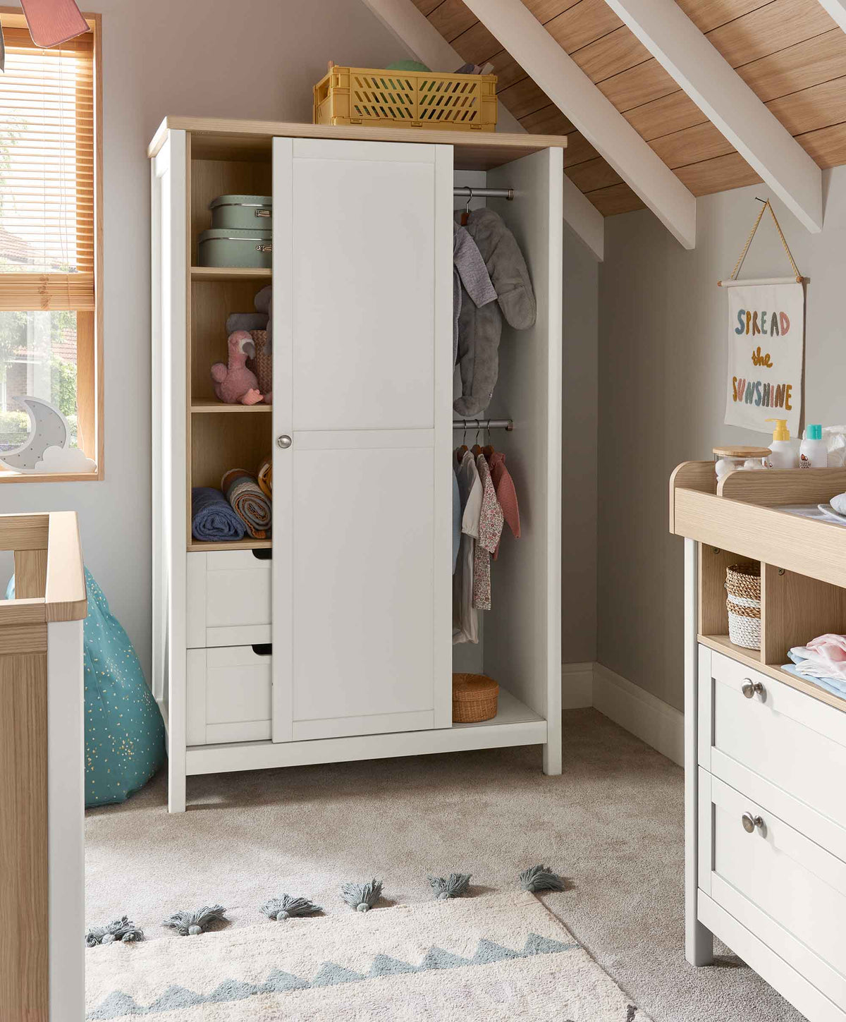 Harwell Nursery Bundle with Lua 2 Bedside Crib (6 Piece) – Thyme/White