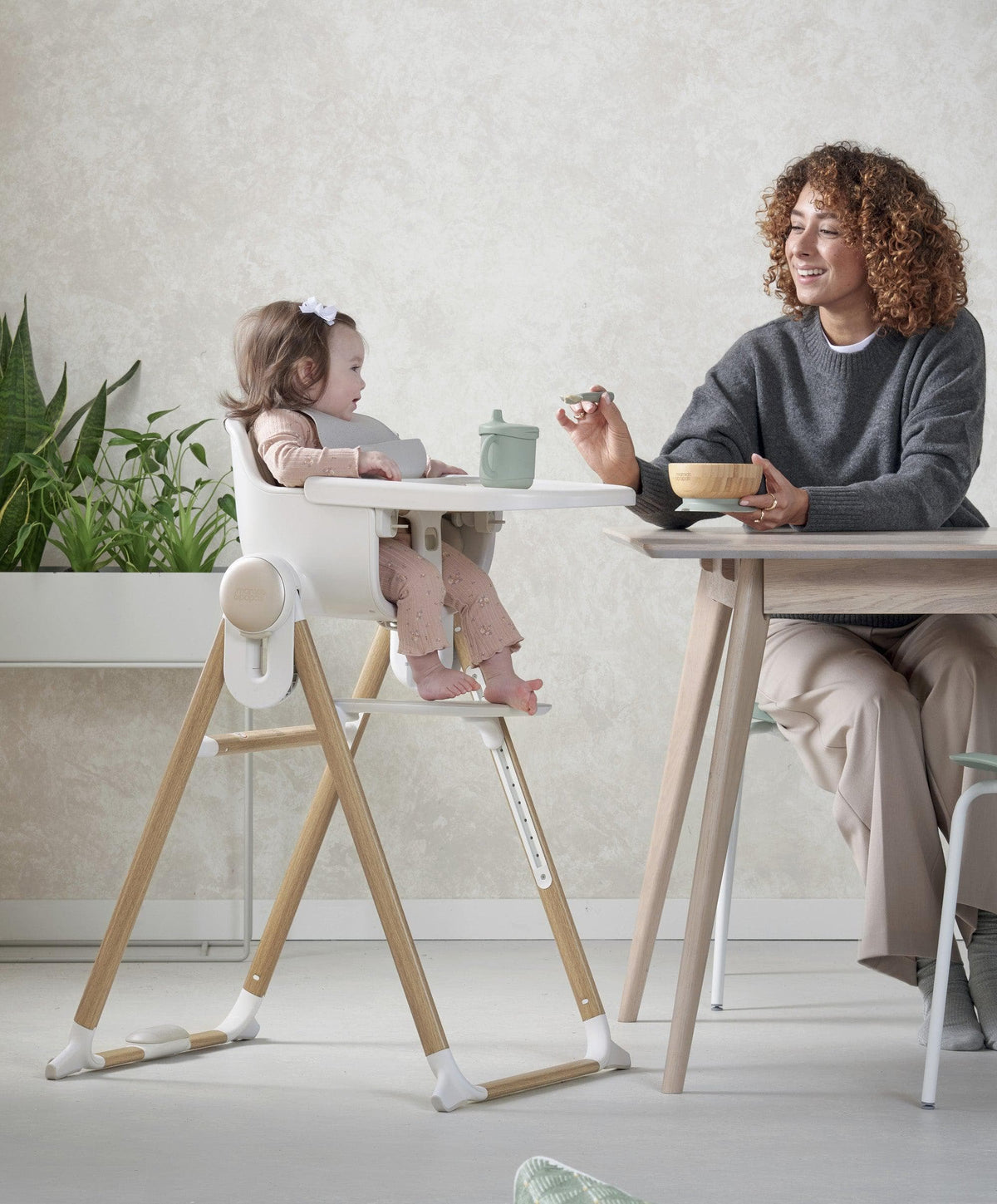 Eno Highchair & Eno Highchair Cushion Bundle - Cashmere