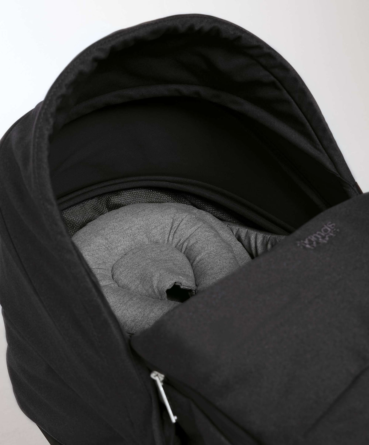 Airo Newborn Carrycot Pack - Black