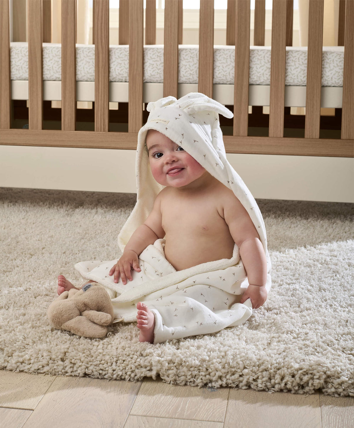 Nursery Bundle With Dreampod Sleep Bag & Hooded Towel (4 Piece) - Seedling