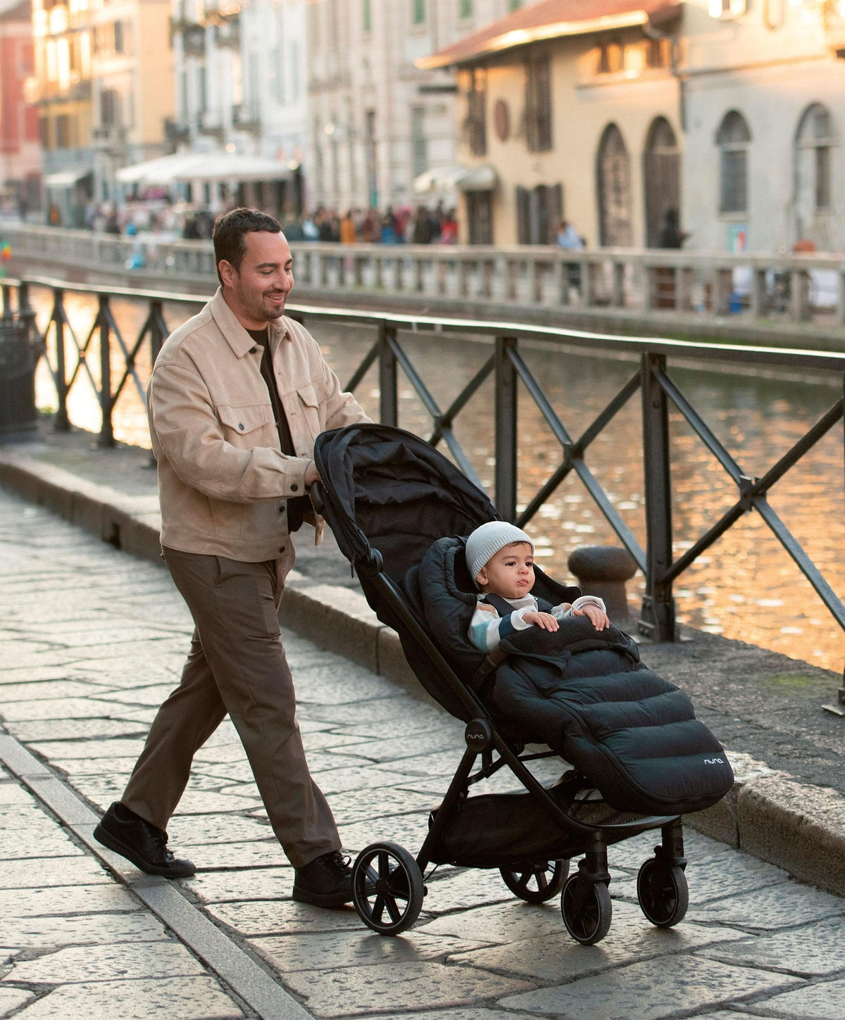 Nuna Winter Strolller Footmuff Set with Gloves & Bag - Caviar