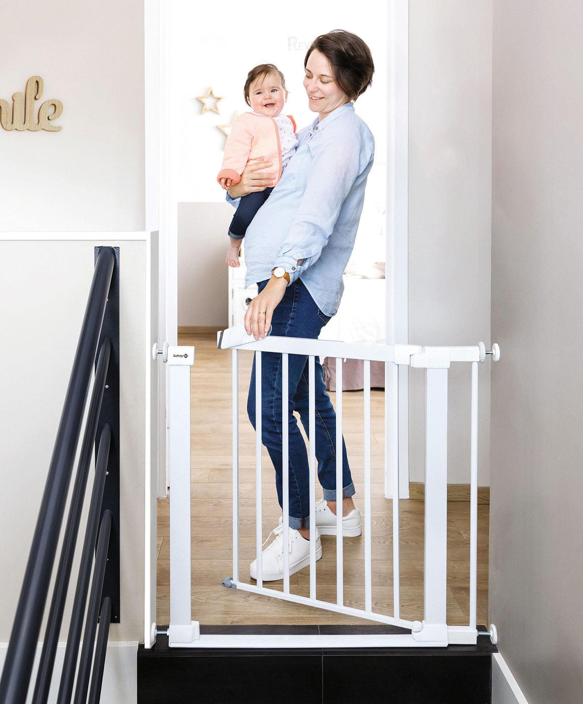 Safety 1st Flat Step Gate - White