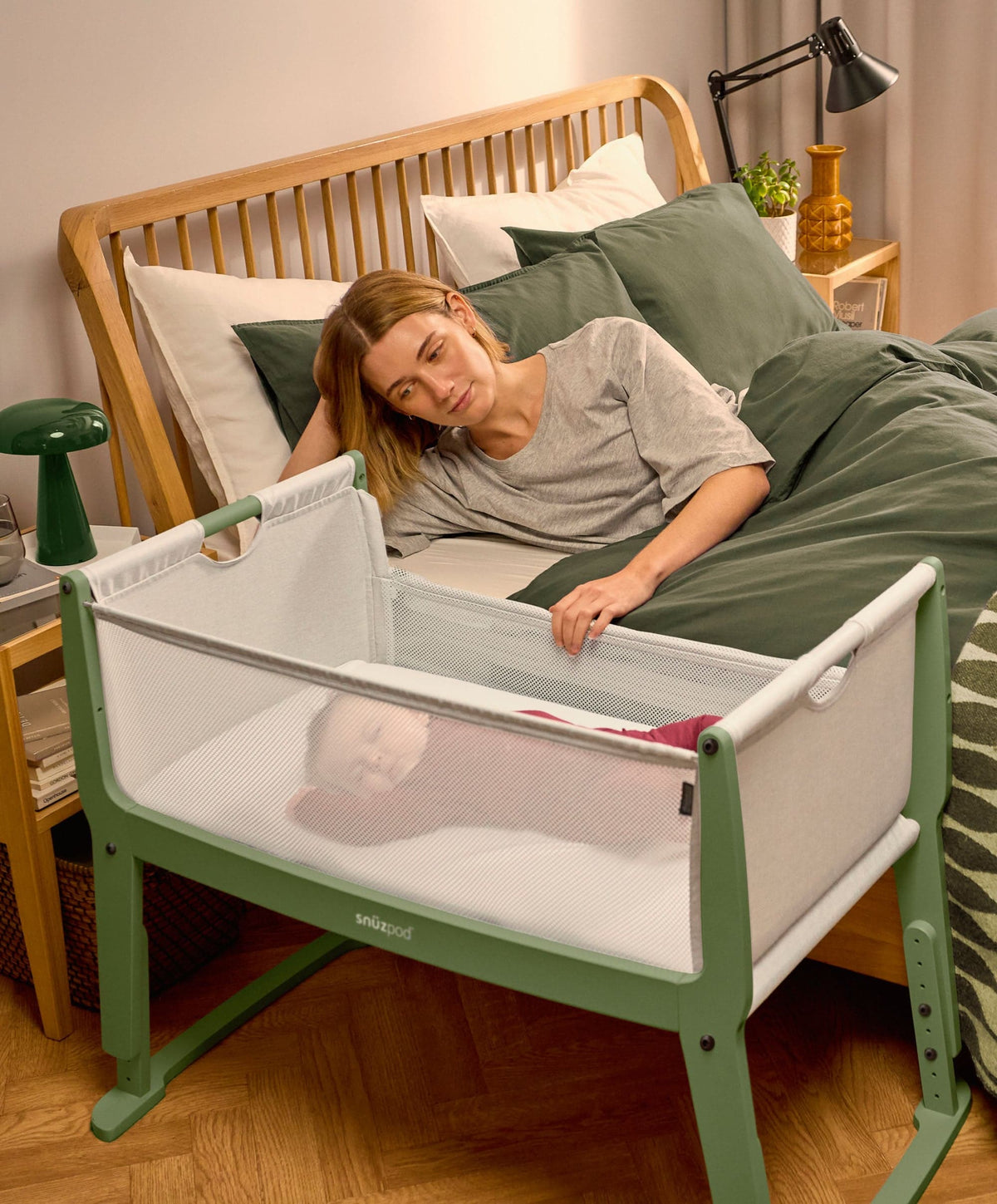 SnuzPod Studio Bedside Crib – Tokyo Matcha